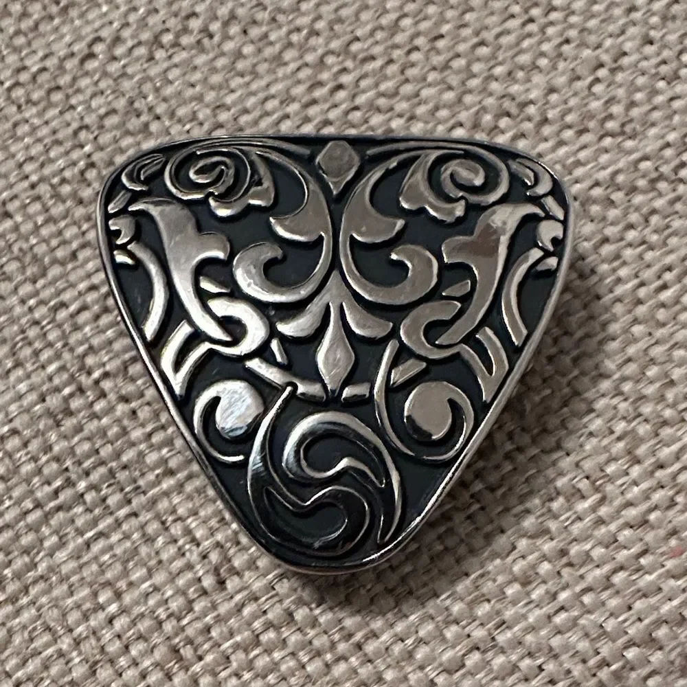 Buckle/Vintage belt buckle/silver tone metal